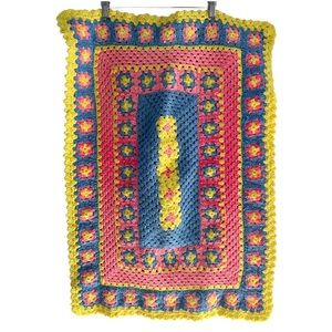 VINTAGE 70’s Crochet Throw